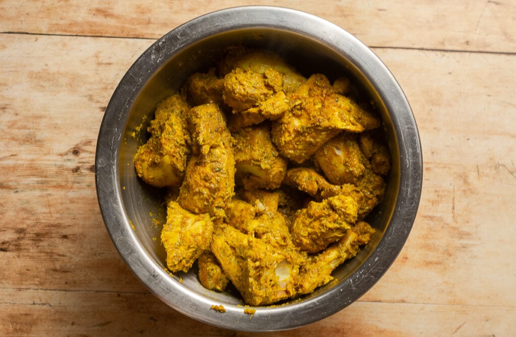 seared chicken in a bowl